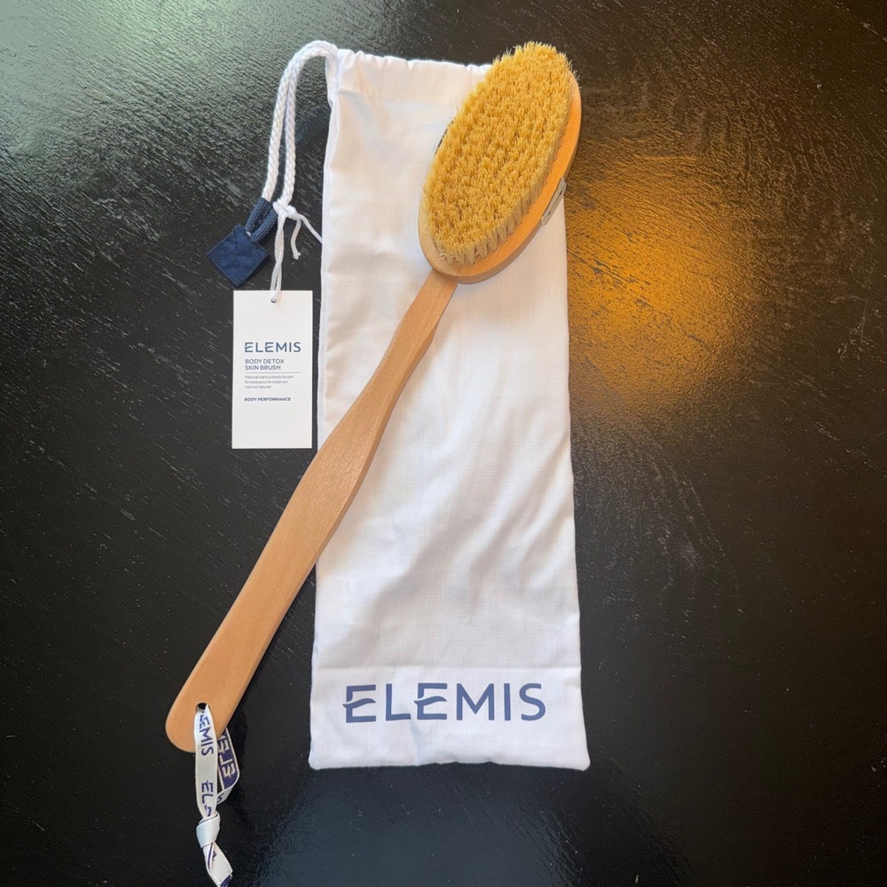 ELEMIS Body Detox Dry Brush Skin Circulation - Wood With Handle New in Cloth Bag
